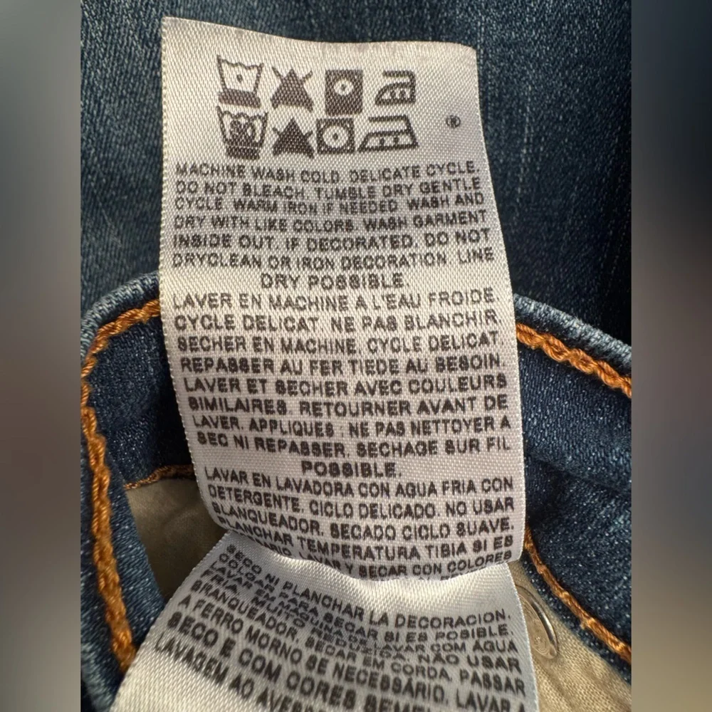 Levi's 512 Perfectly Slimming Capri Jeans